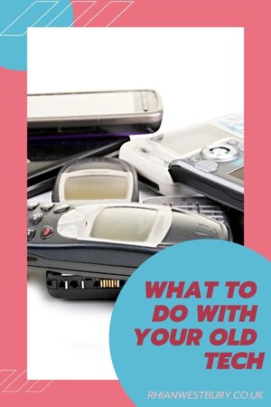 What To Do With Your Old Tech #sellyourtech #donateyourtech #recycleyourtech #tradein #tradeinphone #recyclephone #donatephone